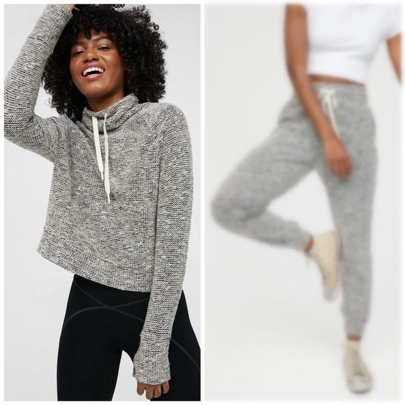 NWOT Aerie Offline Snowday Set TOP ONLY | Matching Mockneck Sweatshirt - Picture 3 of 7